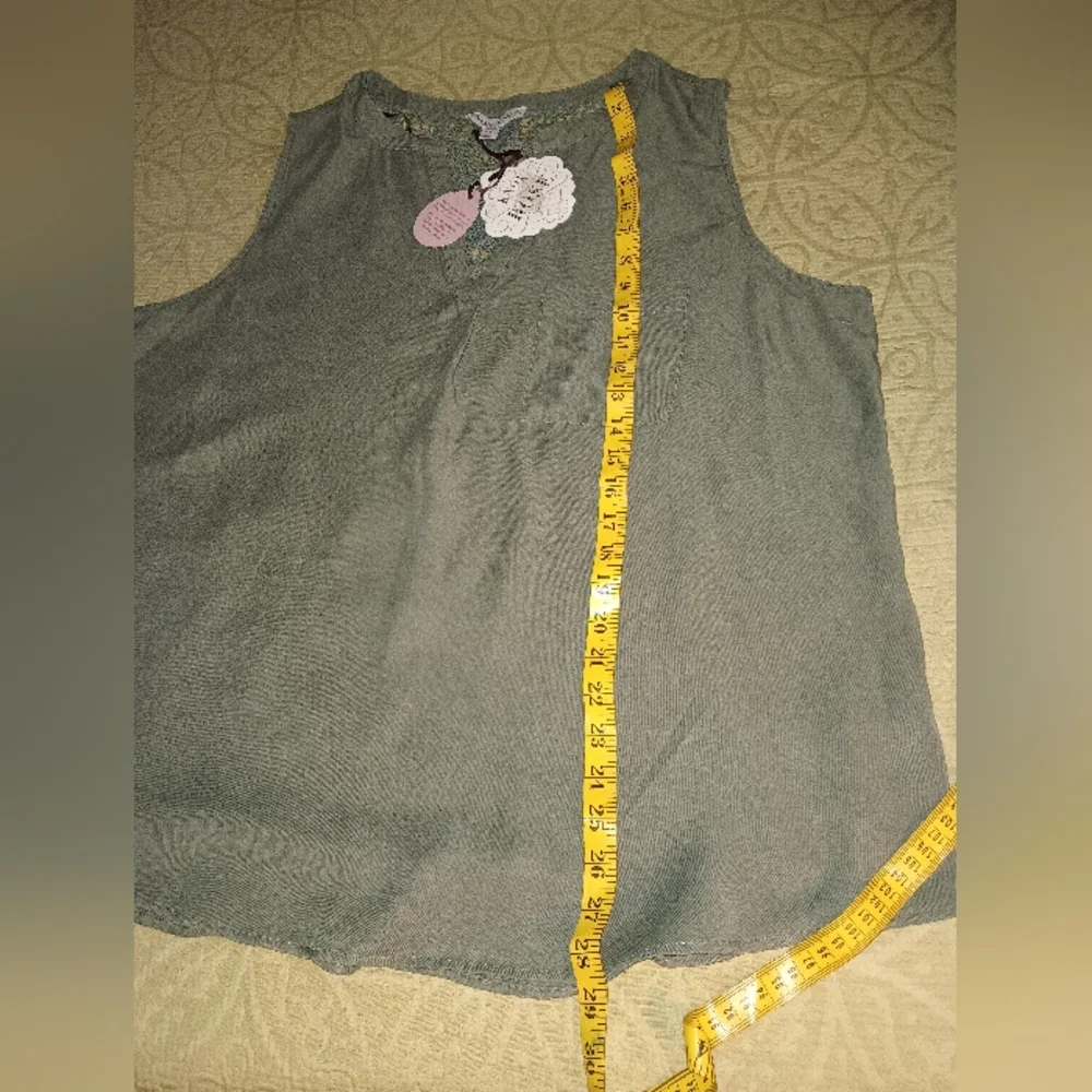 Knox Rose Olive Green Crochet Detail Top (XXL) - Picture 4 of 6